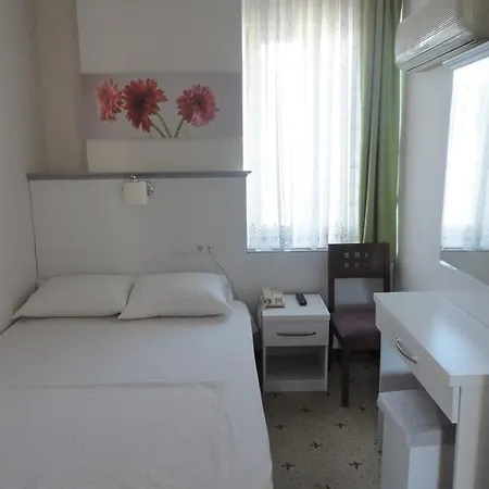 Cicek Hotel & Apartments Fethiye Oda fotoğraf