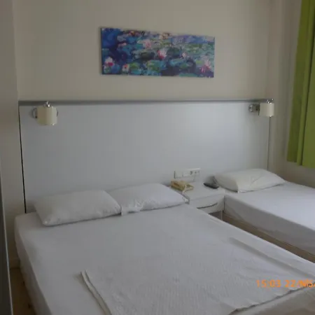 Cicek Hotel & Apartments Fethiye Oda fotoğraf